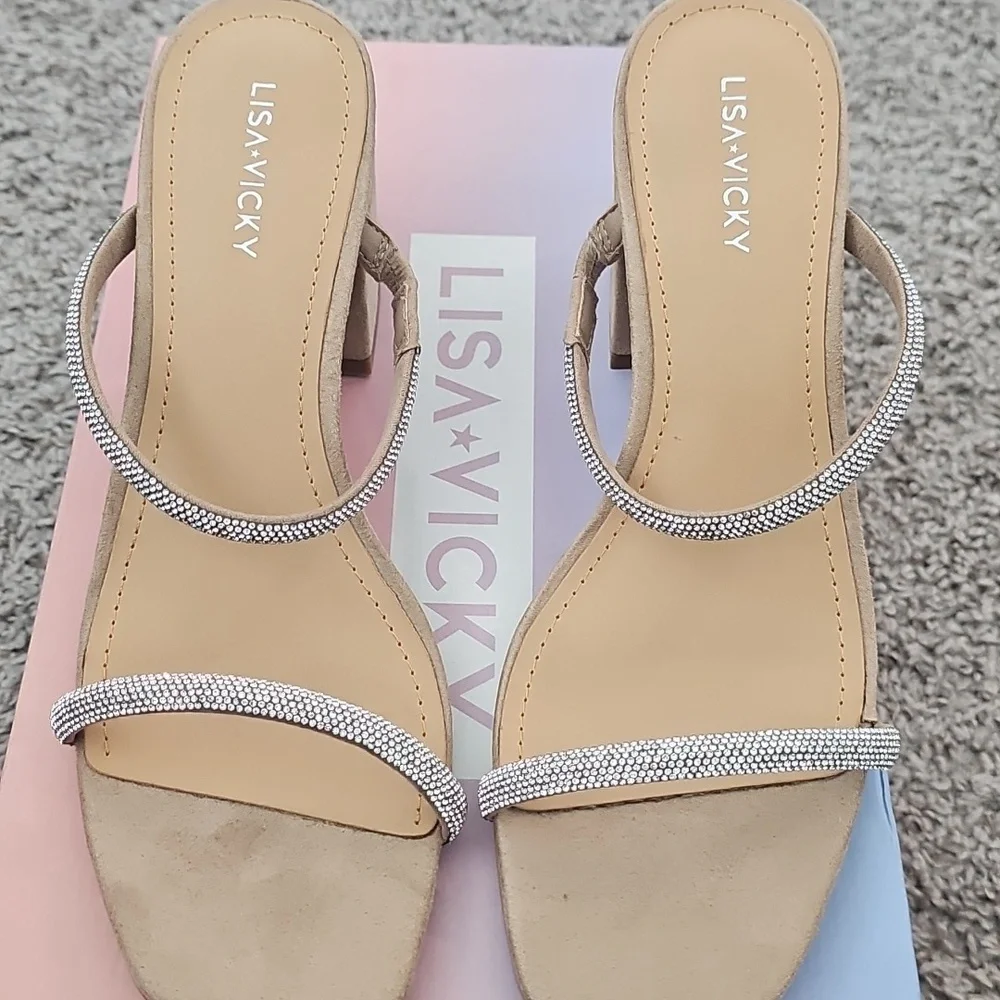 Lisa Vicky Mood Pave' Nude and Silver Heels NIB Size 7.5